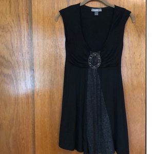 Women’s Sleeveless Top